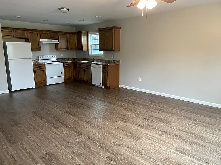 21 Weesner Ave #2 — Photo 1