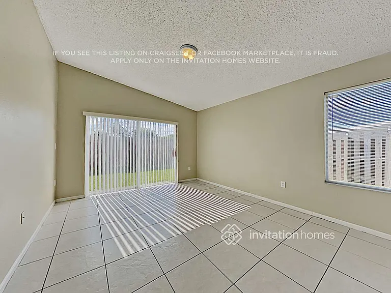 17011 SW 139th Pl — Photo 6