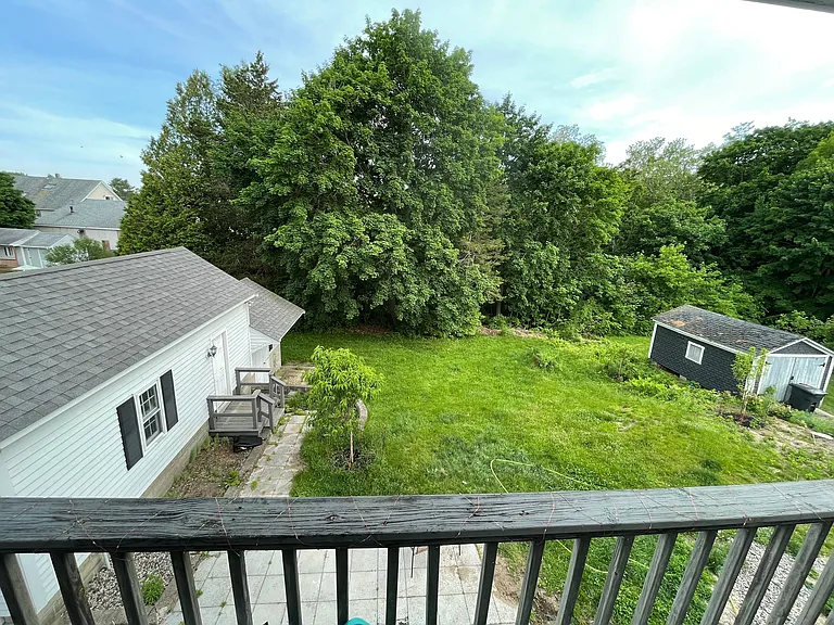 629 Main St #B — Photo 22