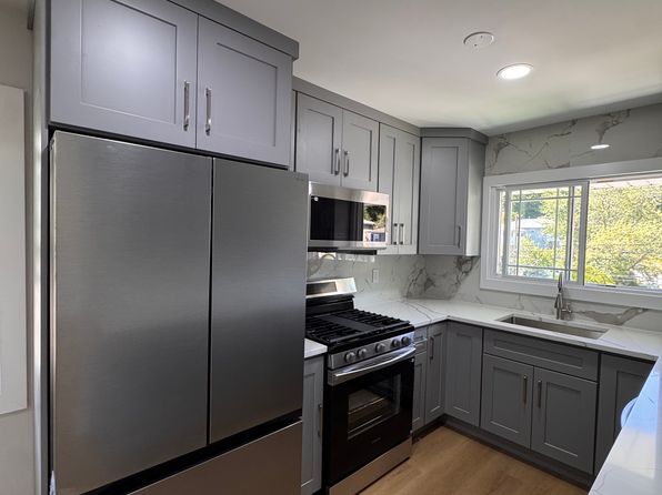 15 Valerie Dr Floor 2