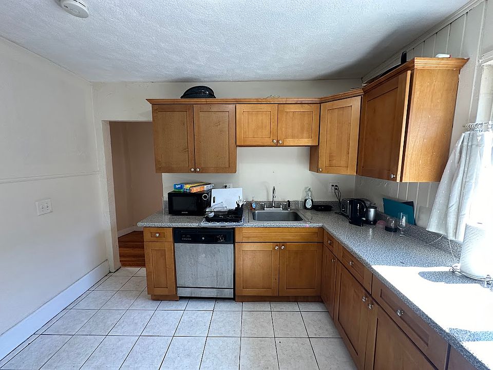 1st image of 227 Boston Ave #1A