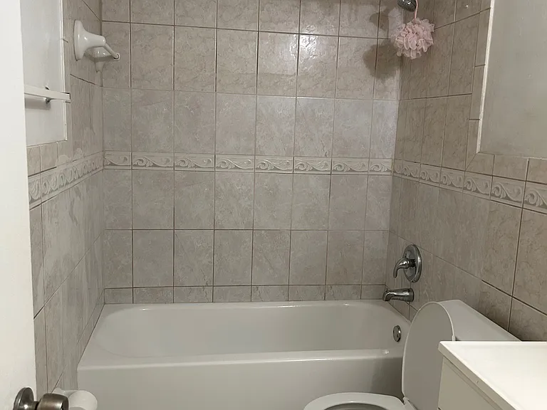 265 SW 7th St #2 — Photo 27