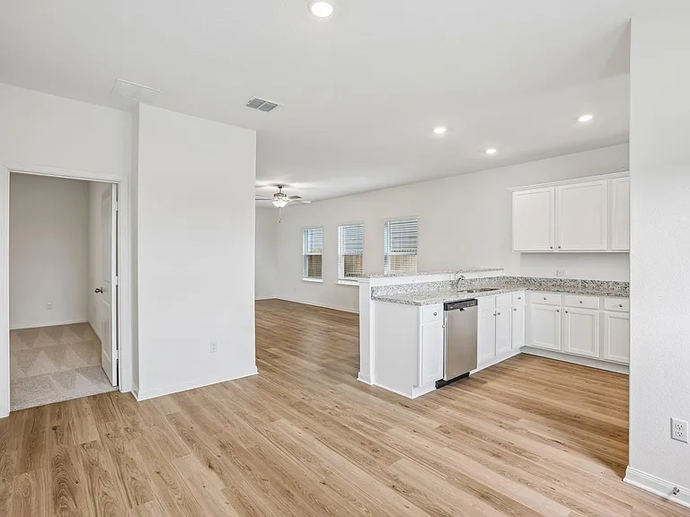 18400 Stellers Sea St — Photo 7