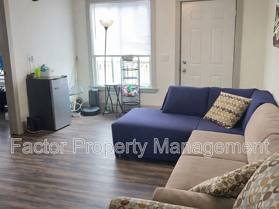 3rd image of 103 Locust St #1