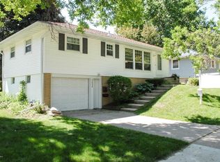 2426 23rd Ave NW, Rochester, MN 55901