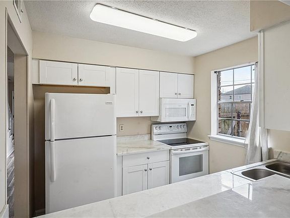 2nd image of 4705 Grammar Ave