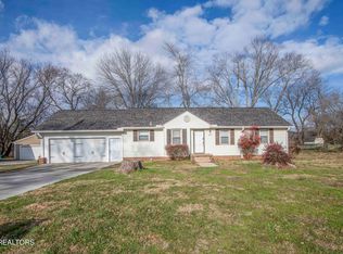 209 N Laurel Cir, Knoxville, TN 37912