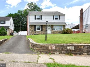 812 Jenkintown Rd, Elkins Park, PA 19027