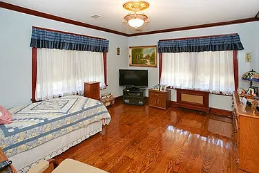 Sold by Madeleine Realty Ltd.