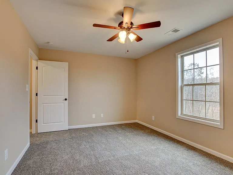 234 Fairview Lane — Photo 6