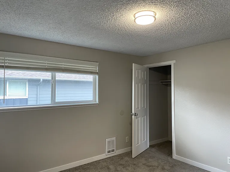 1608 Washington St #3 — Photo 8