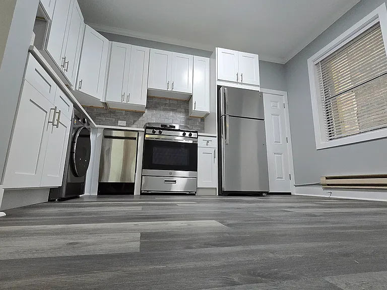 917 W Waveland Ave #A — Photo 3