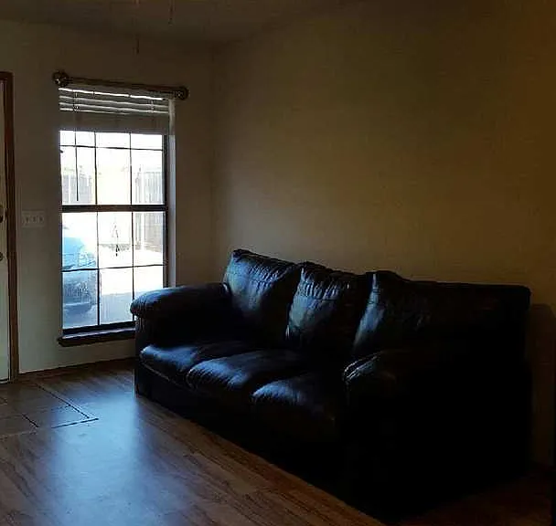 9605 Dover Ave — Photo 3