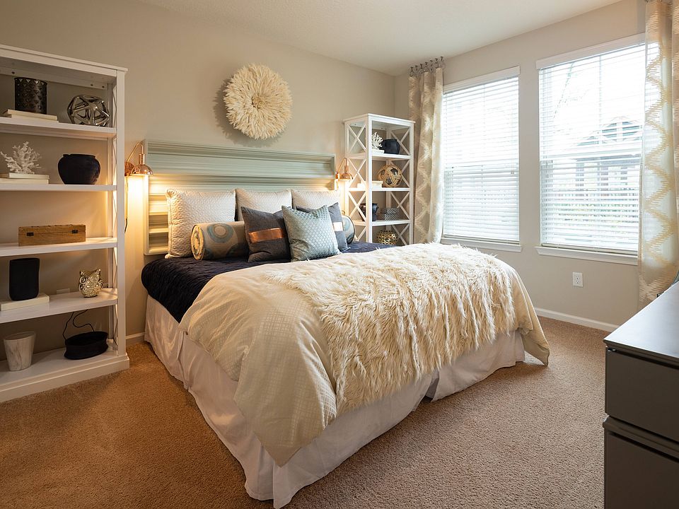 Soltair Cypress Creek Model Apartment Bedroom