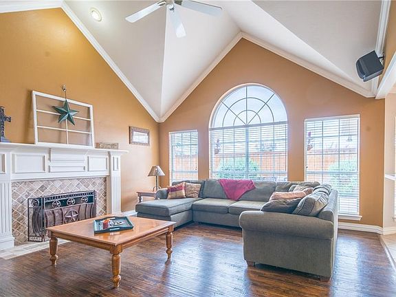 5th image of 3700 Maywood Ct
