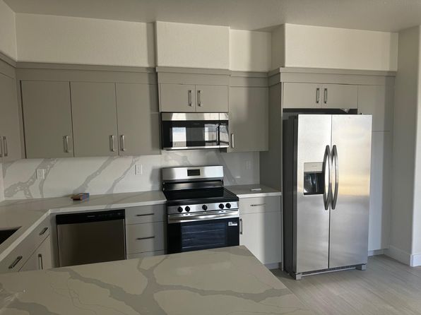 2125 Moffett Rd #28