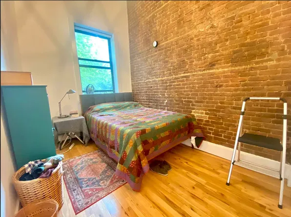 347 Pacific Street 2B image 5 of 6