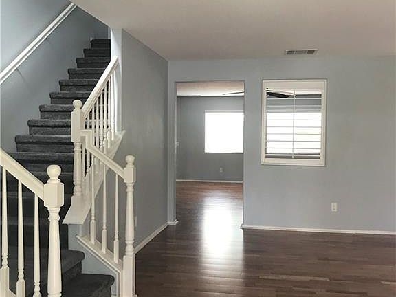 3rd image of 38315 Sevilla Ave