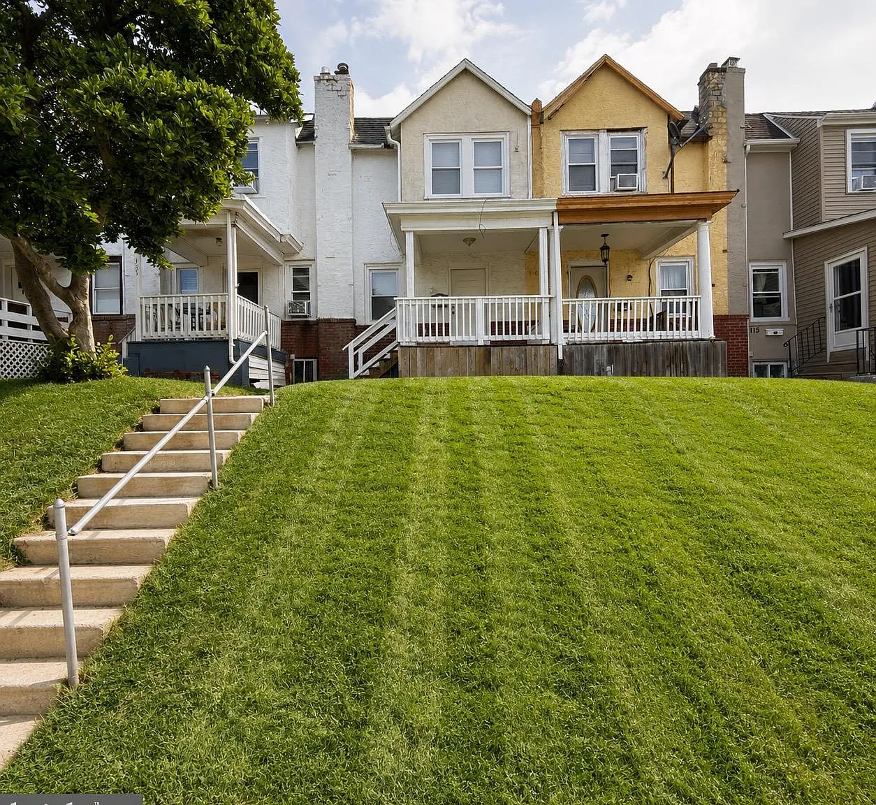 4 bed, 1.5 bath, 1086 sqft, $2,000 — Photo 2