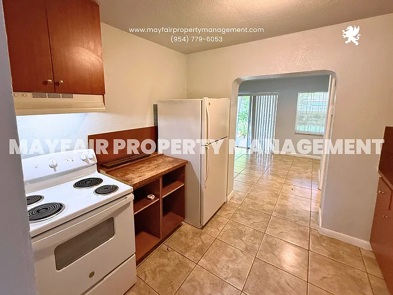 400 Opa Locka Blvd — Photo 4