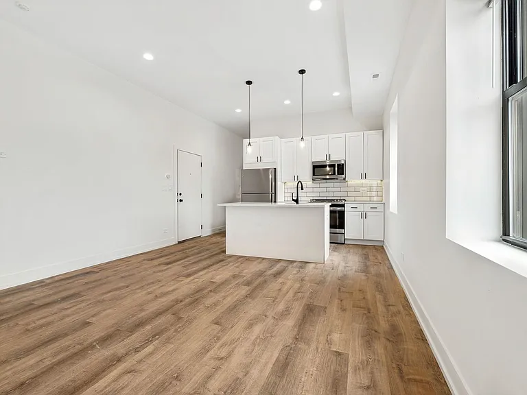 2203 N Hamilton Ave #102 — Photo 5
