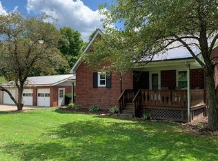 7144 Bachelor Rd, Waynesburg, OH 44688