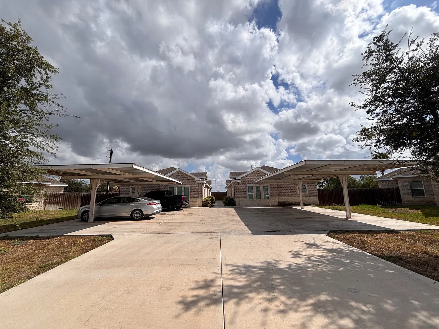 5600 Sandpiper Ave — Photo 1