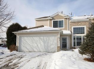 7634 Arboretum Village Ct, Chanhassen, MN 55317