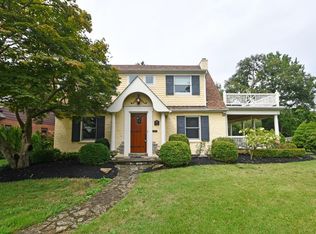 6928 Miami Bluff Dr, Cincinnati, OH 45227