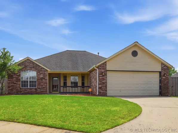 1510 W 117th Ct S, Jenks, OK 74037