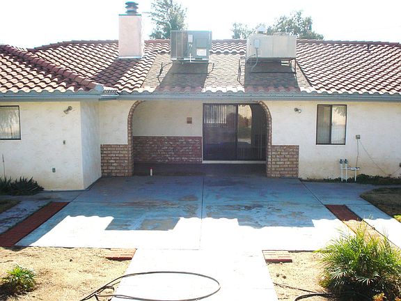 4th image of 33820 Beverly Dr