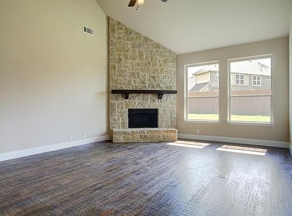 4th image of 4412 Mimosa Dr