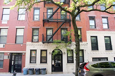 Rented by Urban Real Estate Inc