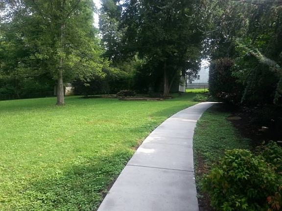 3rd image of 509 W Beaver Creek Dr