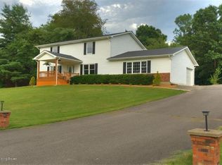 315 Homeview Dr, Brandenburg, KY 40108