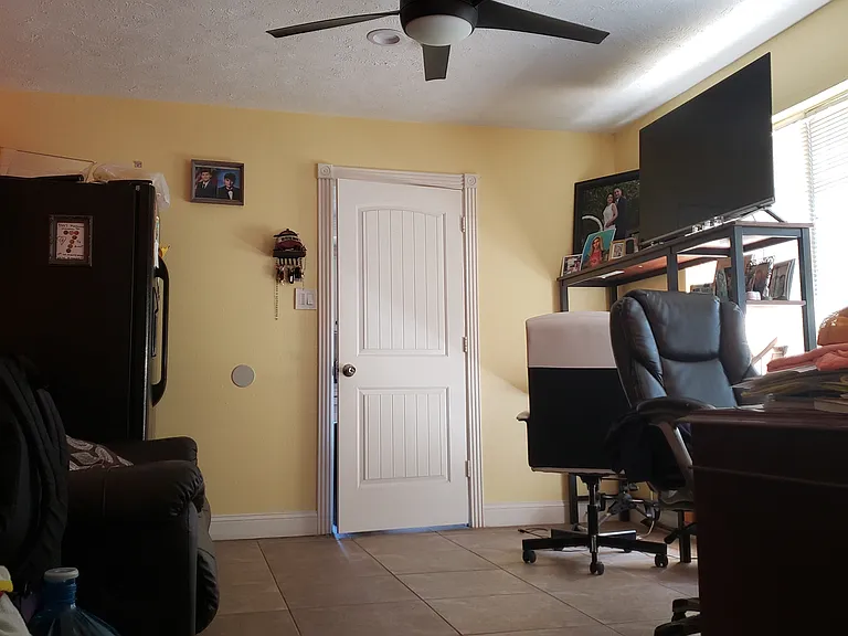 8106 Dorrcrest Ln — Photo 21