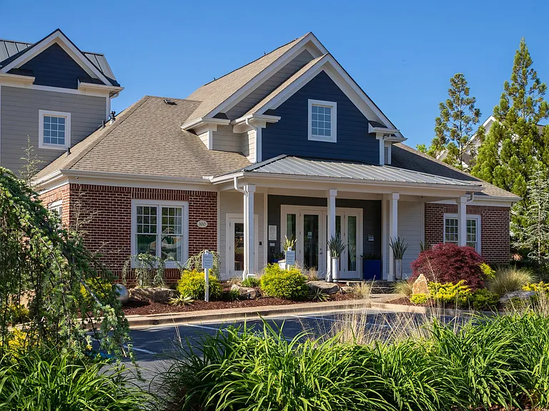 Your leasing journey starts here!