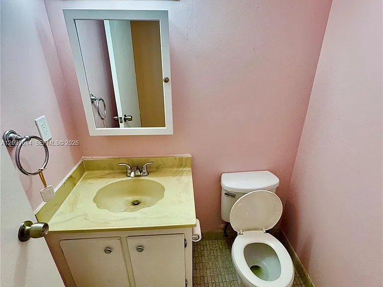 17011 N Bay Rd #117 — Photo 13