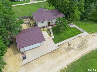 335 Sand Aly, Toronto, IA 52777