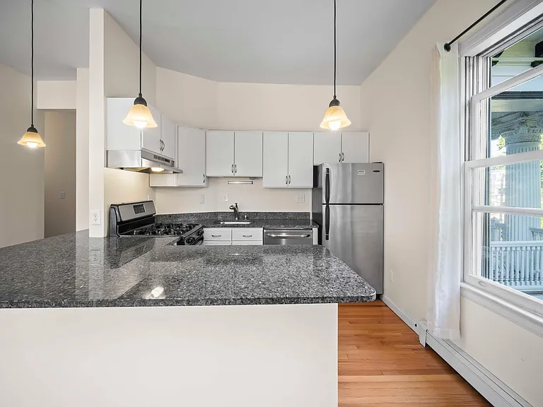 38 Pleasant St #6 — Photo 5