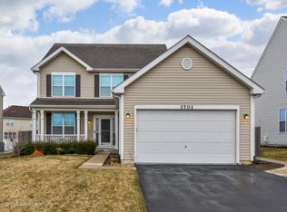 1701 Shady Oak Rd, Joliet, IL 60431