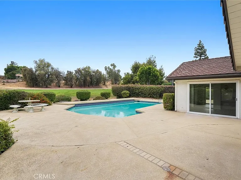 11803 Gerald Ave — Photo 25