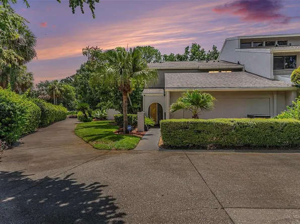 4202 Golf Club Ln, Tampa, FL 33618