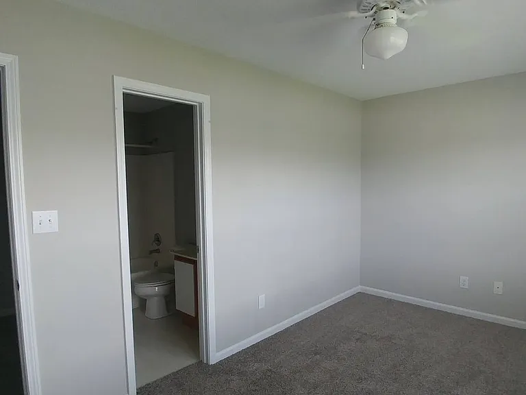 87 Century Ct — Photo 17