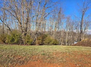 1124 Biltmore Pl, Piney Flats, TN 37686
