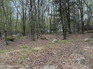 Pocono Dr E, Gouldsboro, PA