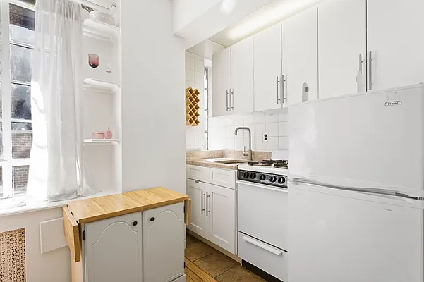 Sold by Citi Habitats | media 10