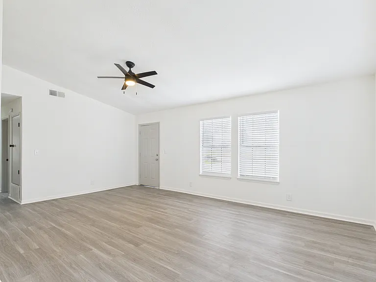 Brazos Flats — Photo 9