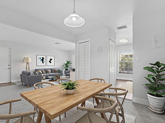 4th image of 8402 N Waterford Ave #8P2