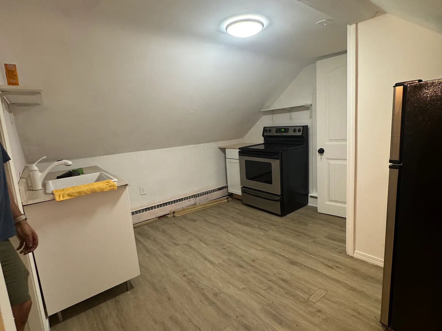 1 bed, 840 sqft, $1,550 — Photo 3
